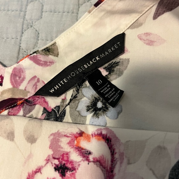 Cream and White Fitted Floral Blouse - Picture 4 of 6